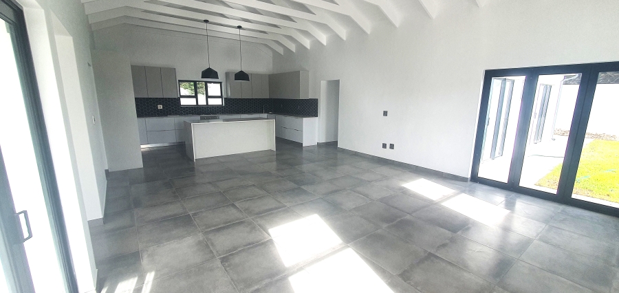 4 Bedroom Property for Sale in Shelley Point Western Cape